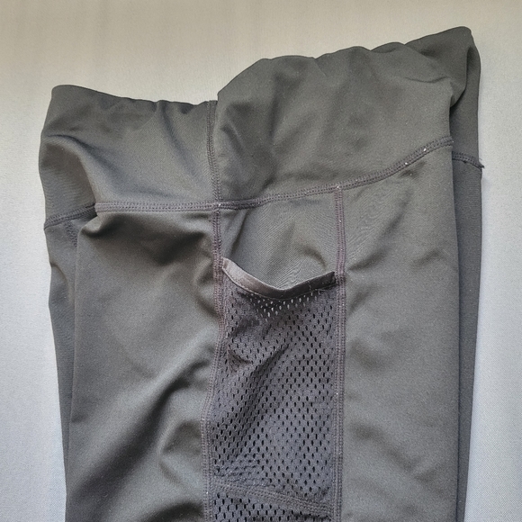 Shorts - Picture 3 of 3